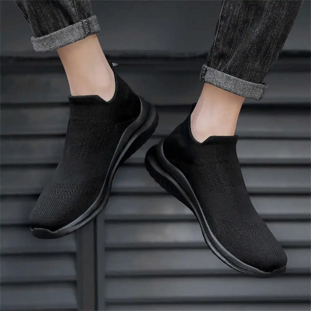 Home Gym Names - أحذية تنس جديدة ناعمة باللون البيج